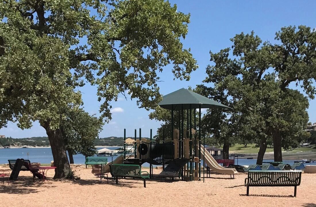 Photo of Others in Point Venture