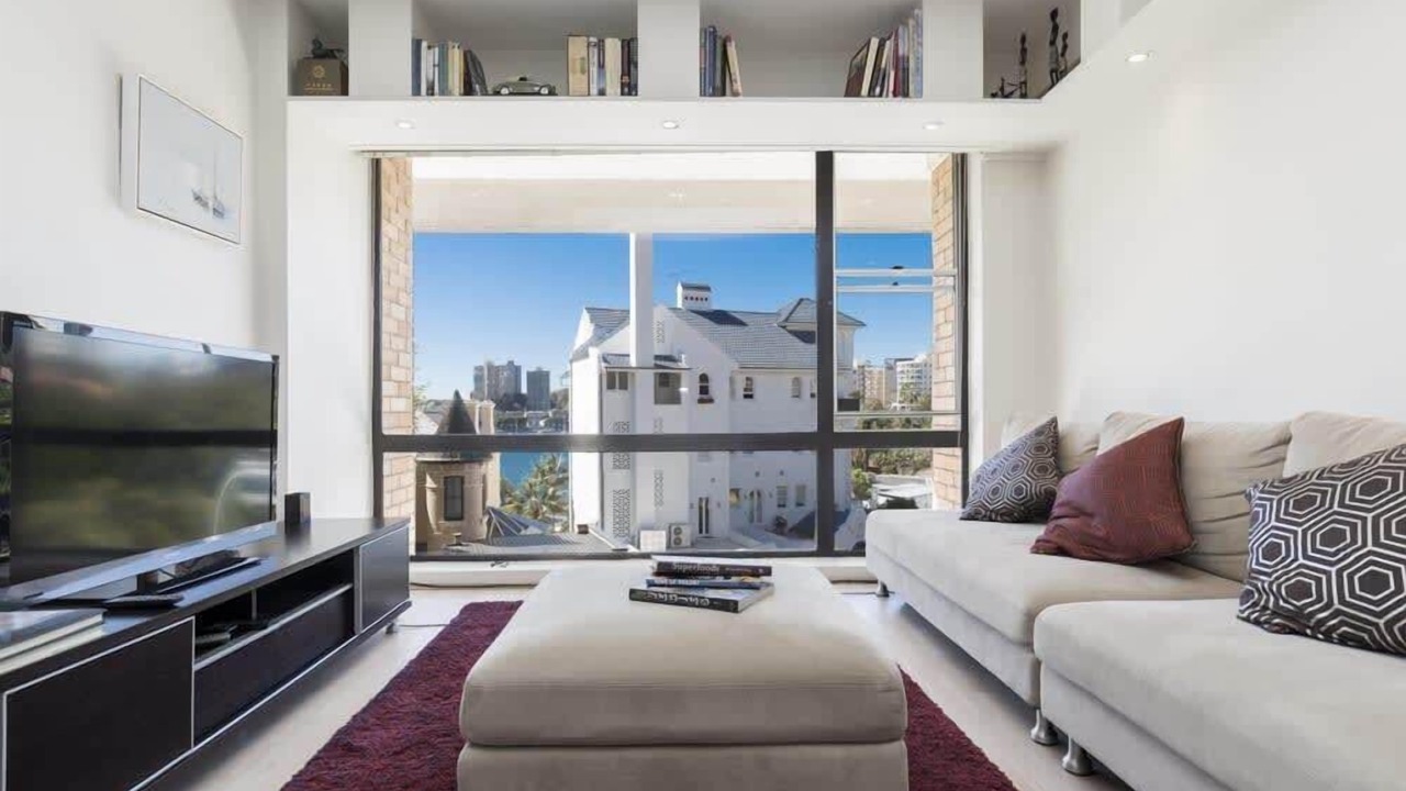 Photo of Others in Elizabeth Bay