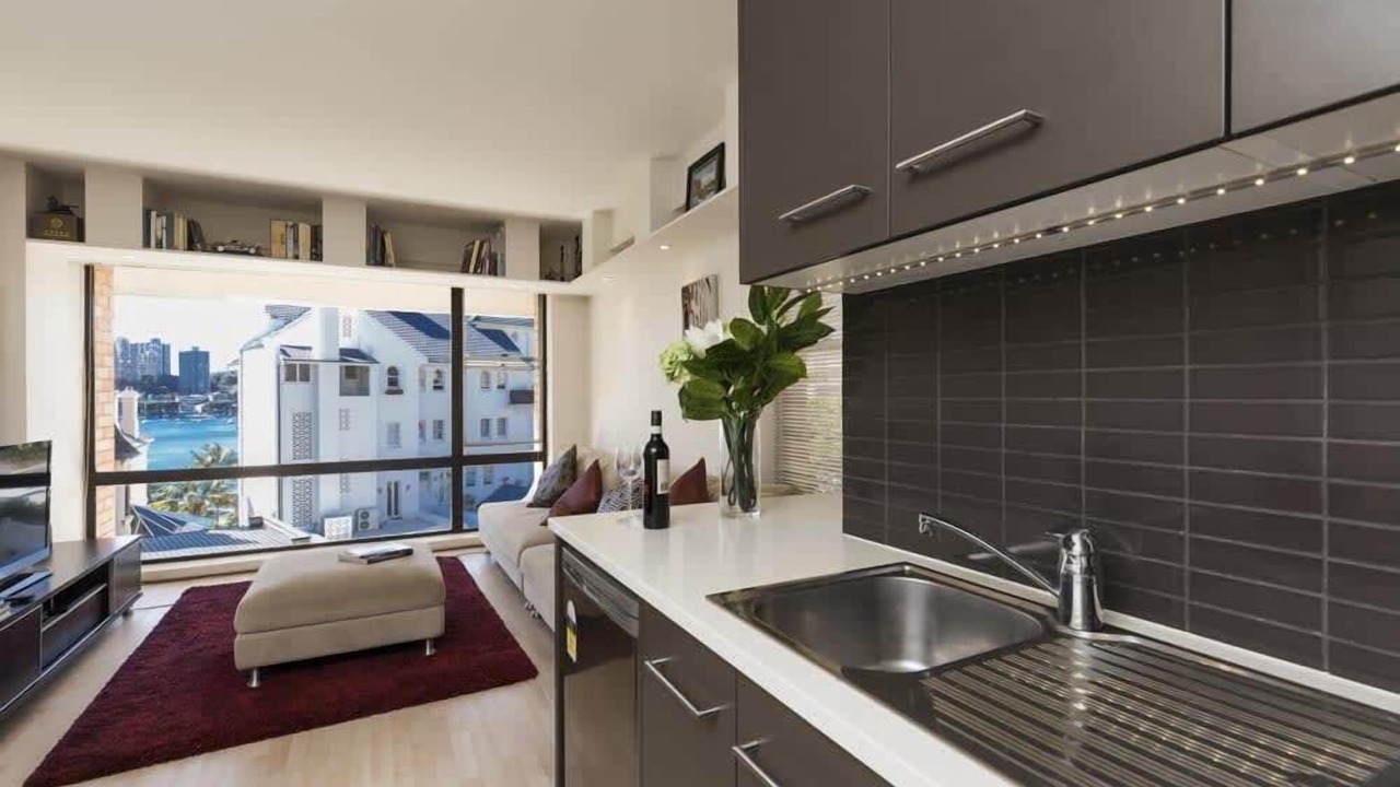 Photo of Others in Elizabeth Bay