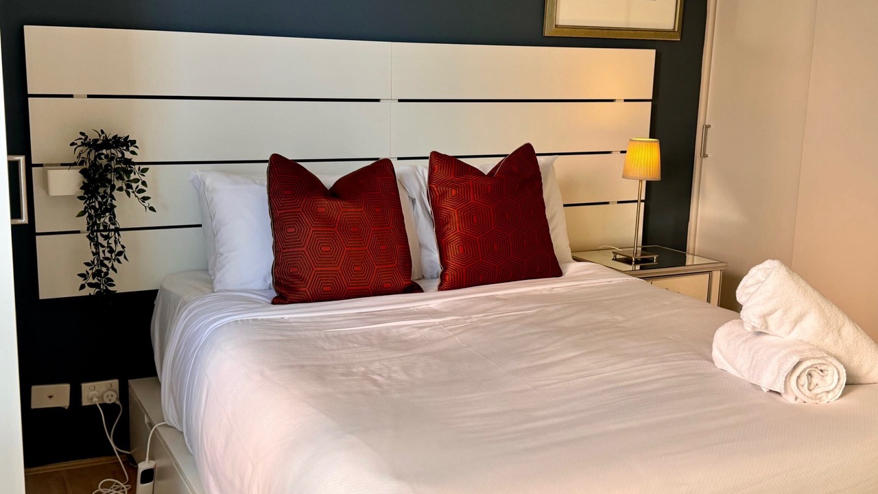 Photo of Bedroom in Elizabeth Bay