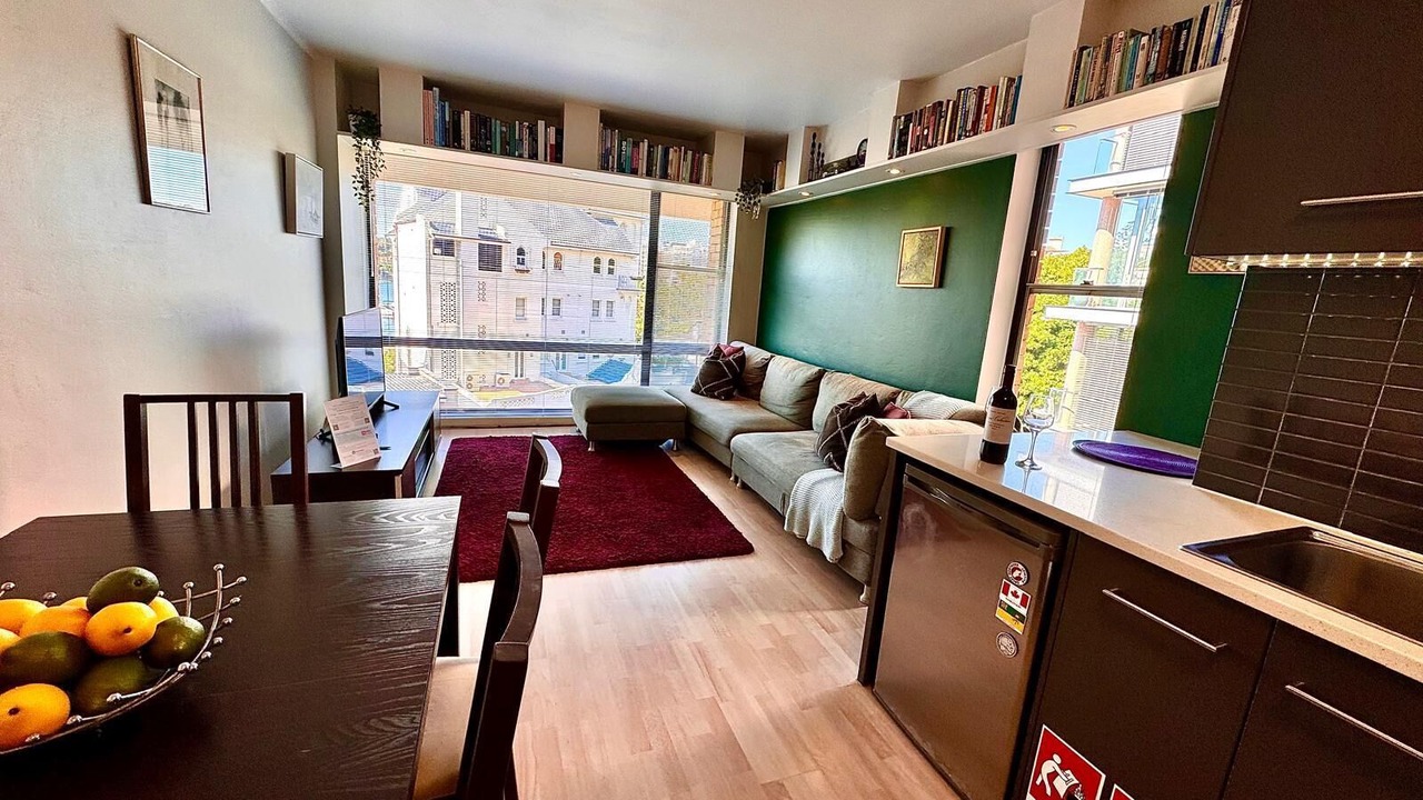 Photo of Others in Elizabeth Bay