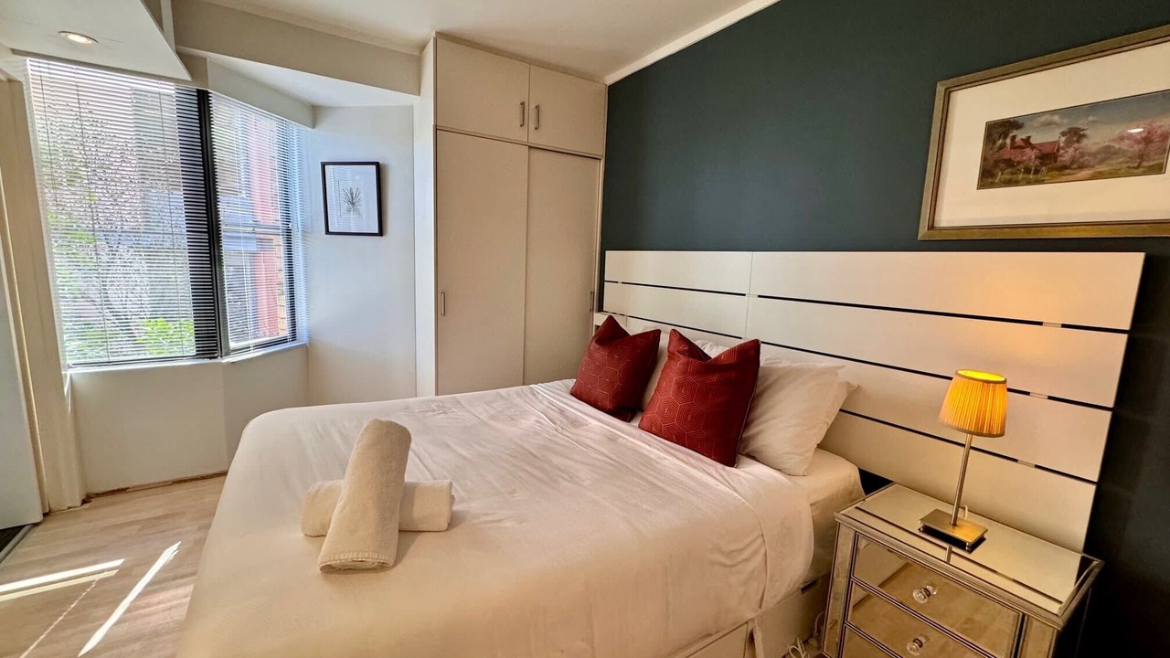 Photo of Others in Elizabeth Bay