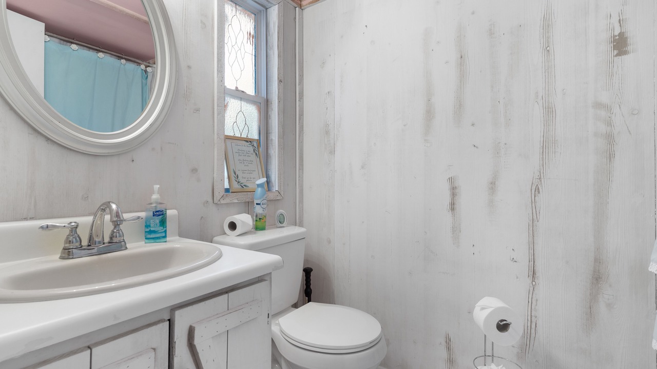 Photo of Bathroom in Maurepas