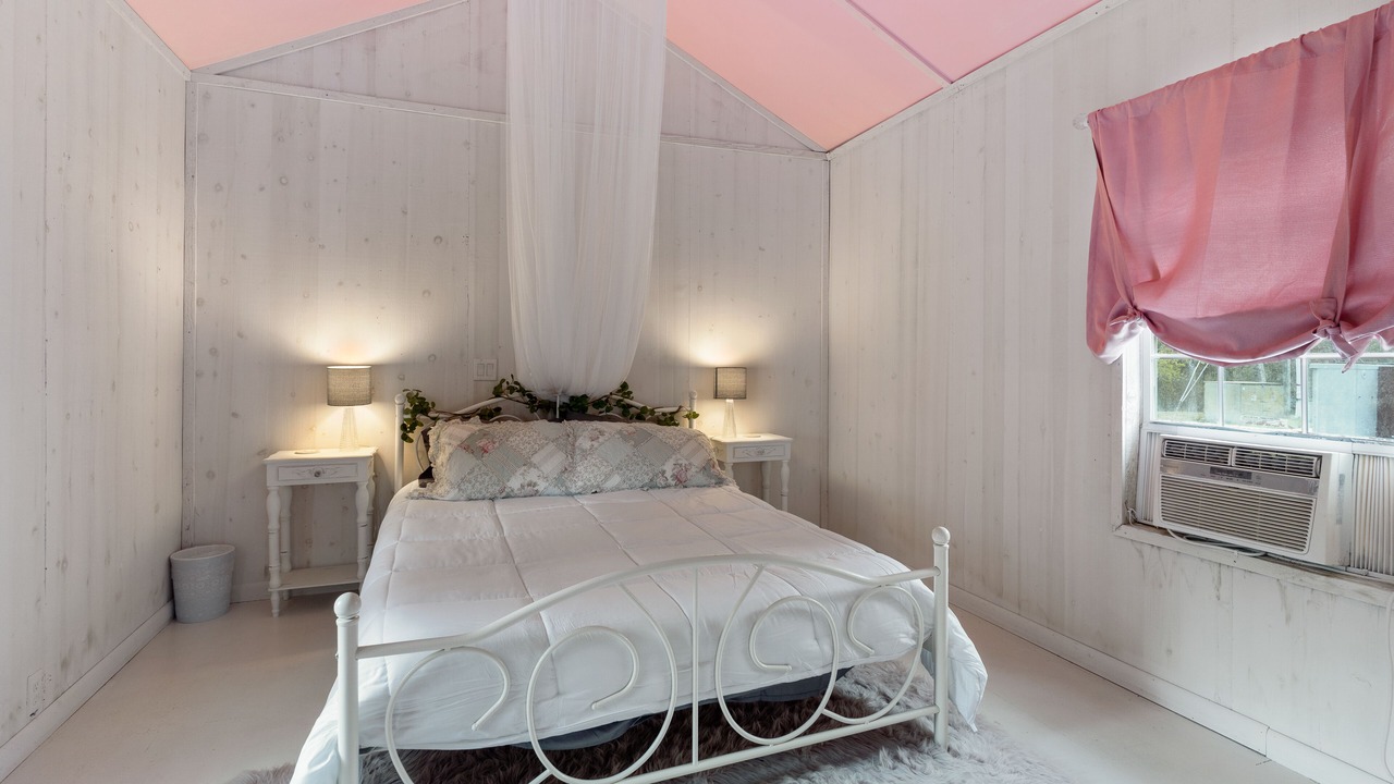 Photo of Bedroom in Maurepas