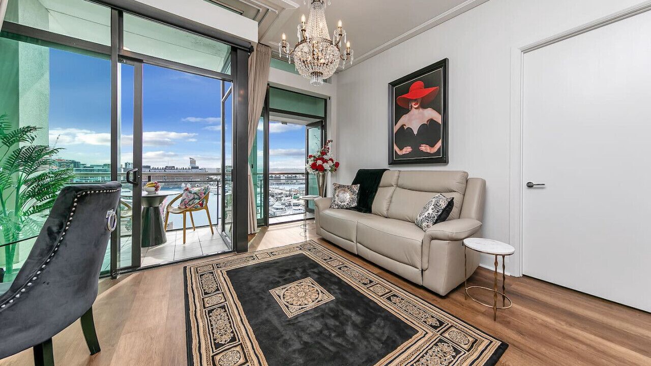 Photo of Livingroom in Auckland Central Business District