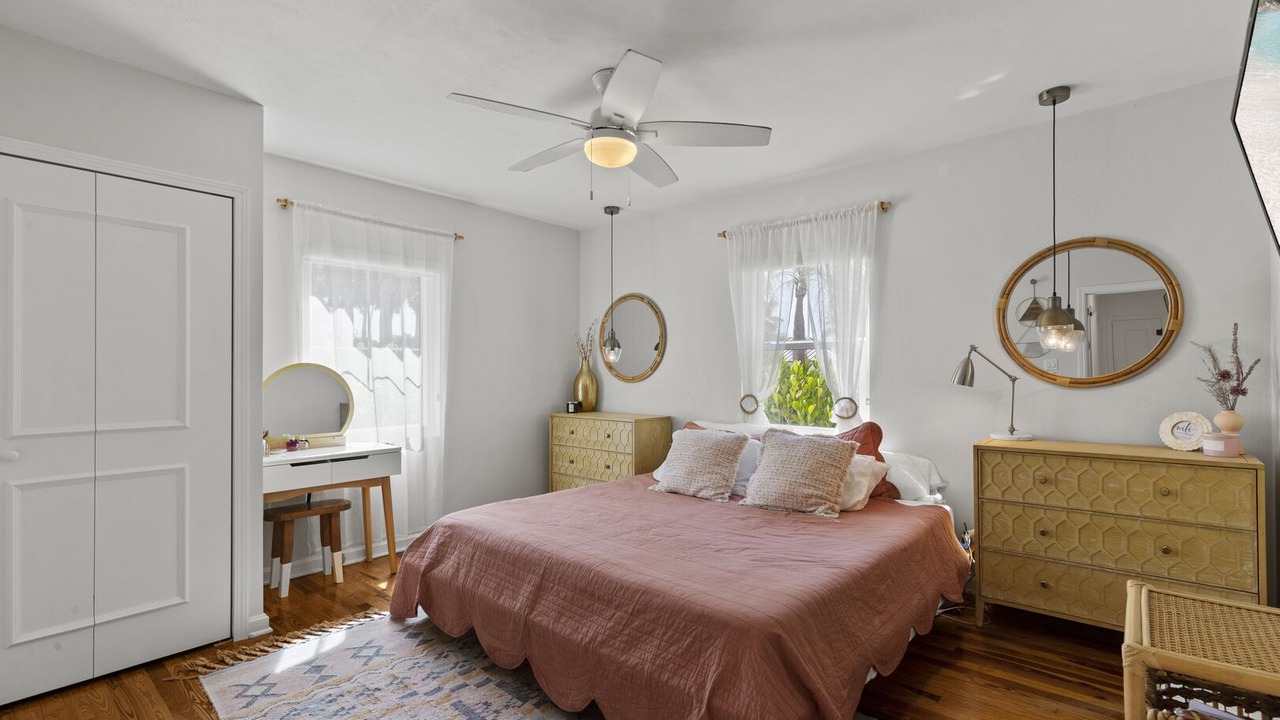 Photo of Bedroom in Riverside Park