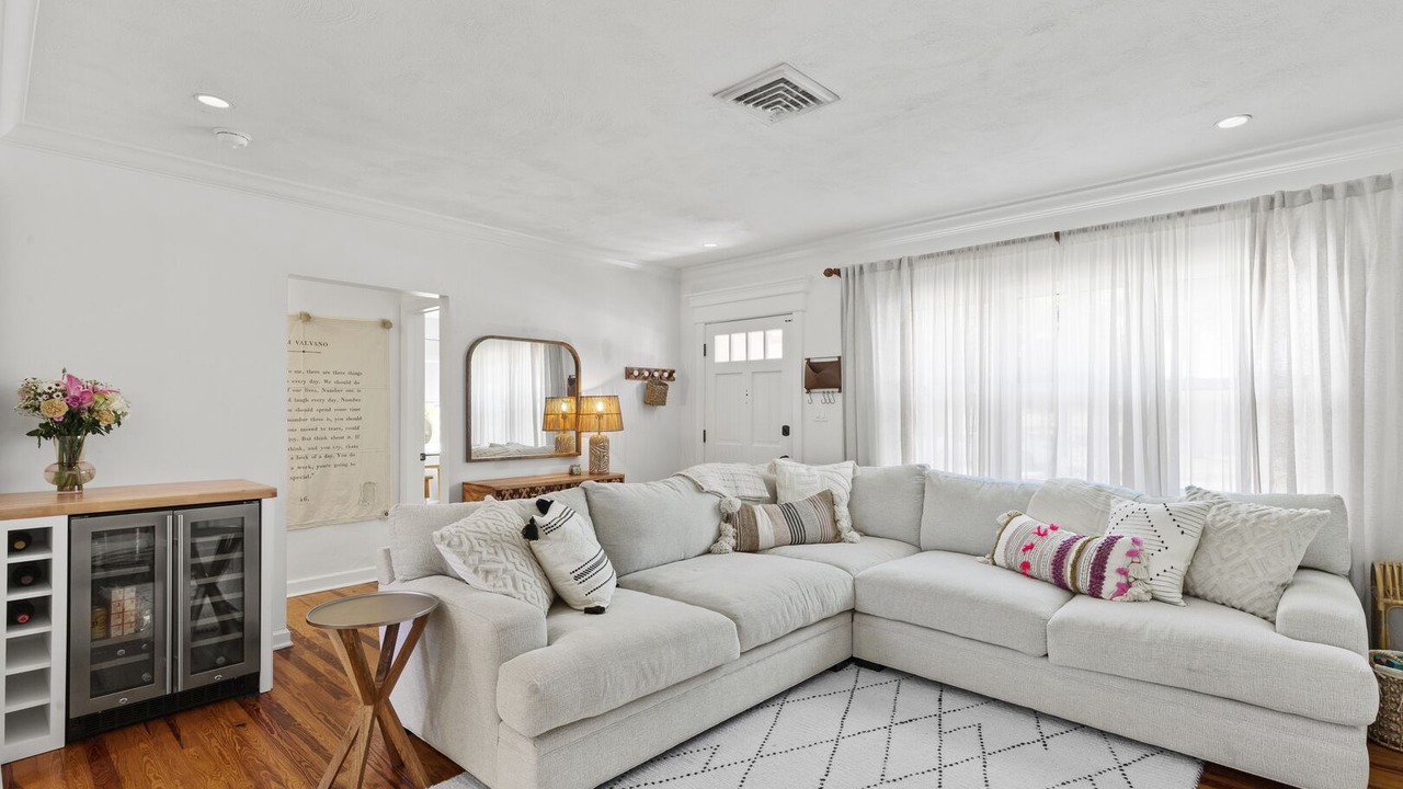 Photo of Livingroom in Riverside Park