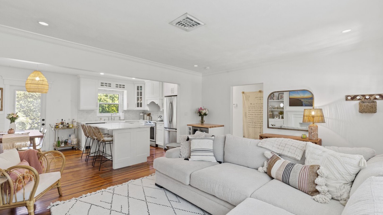 Photo of Livingroom in Riverside Park