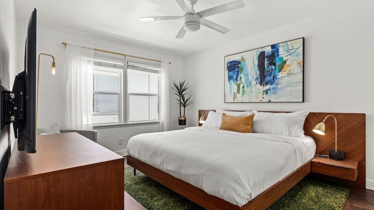 Photo of Bedroom in Alamitos Beach