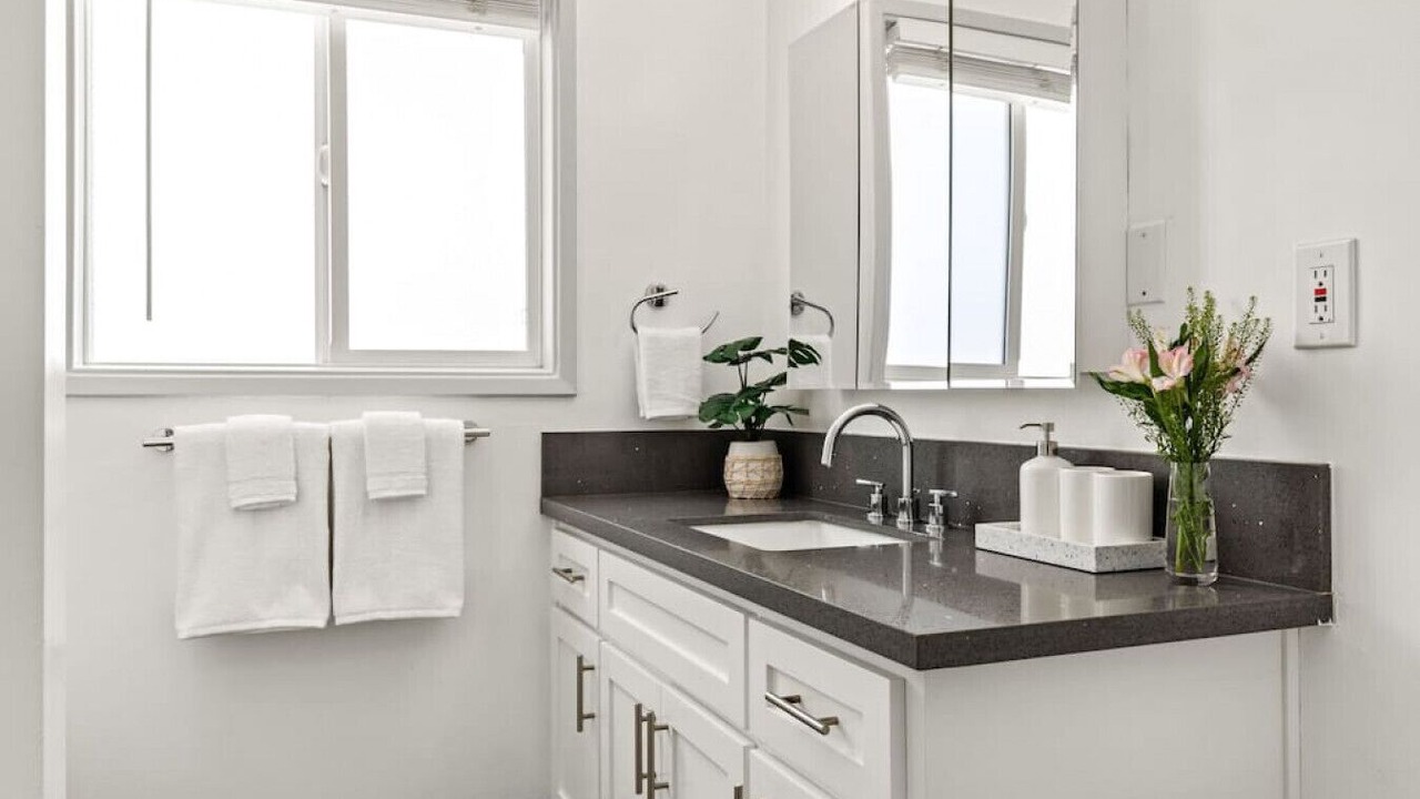 Photo of Bathroom in Alamitos Beach