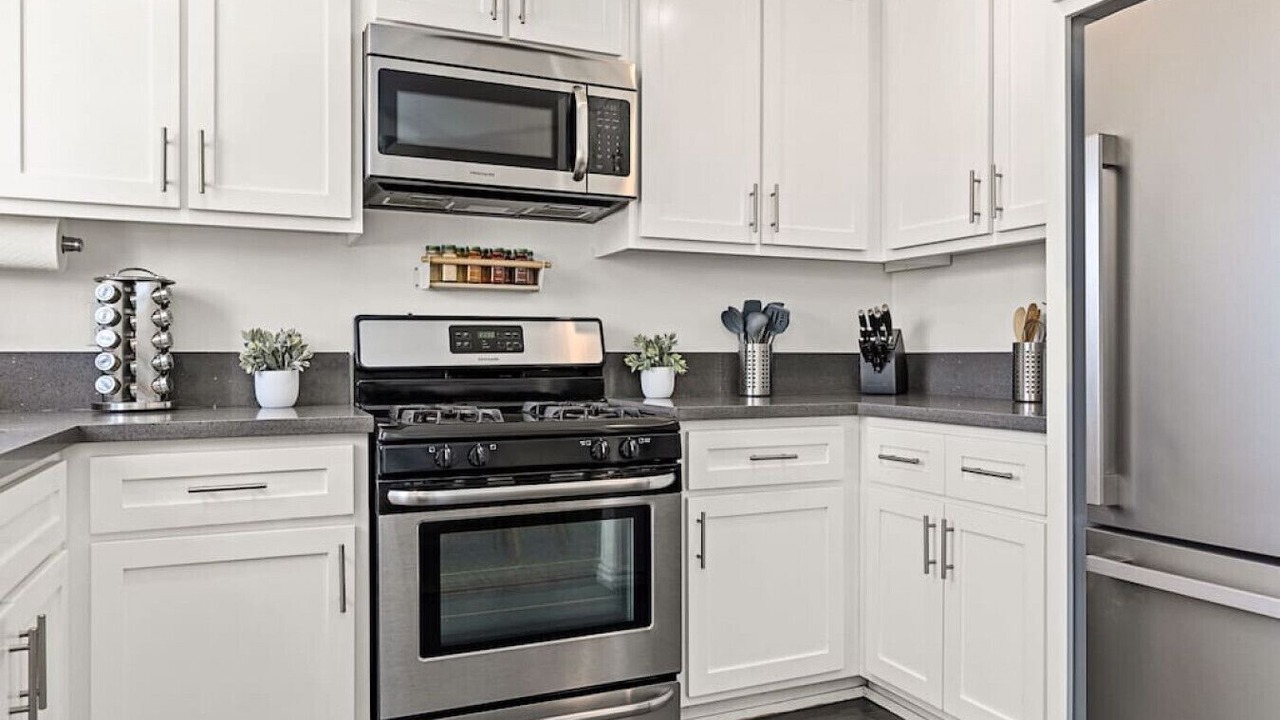 Photo of Kitchen in Alamitos Beach