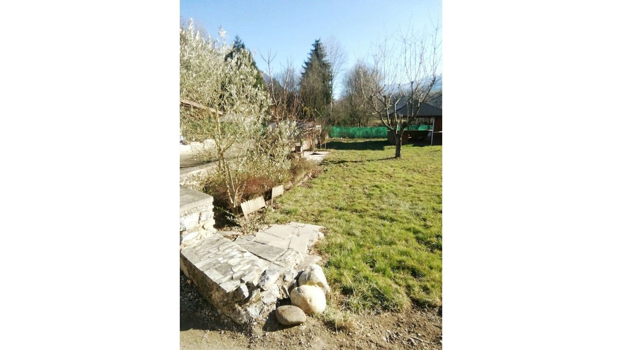 Photo of Outdoor in Aste