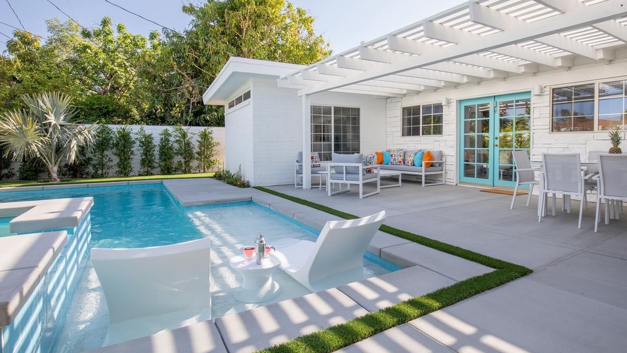 Photo of Outdoor in Warm Sands