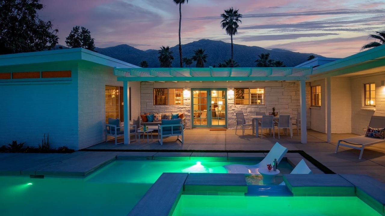 Photo of Outdoor in Warm Sands