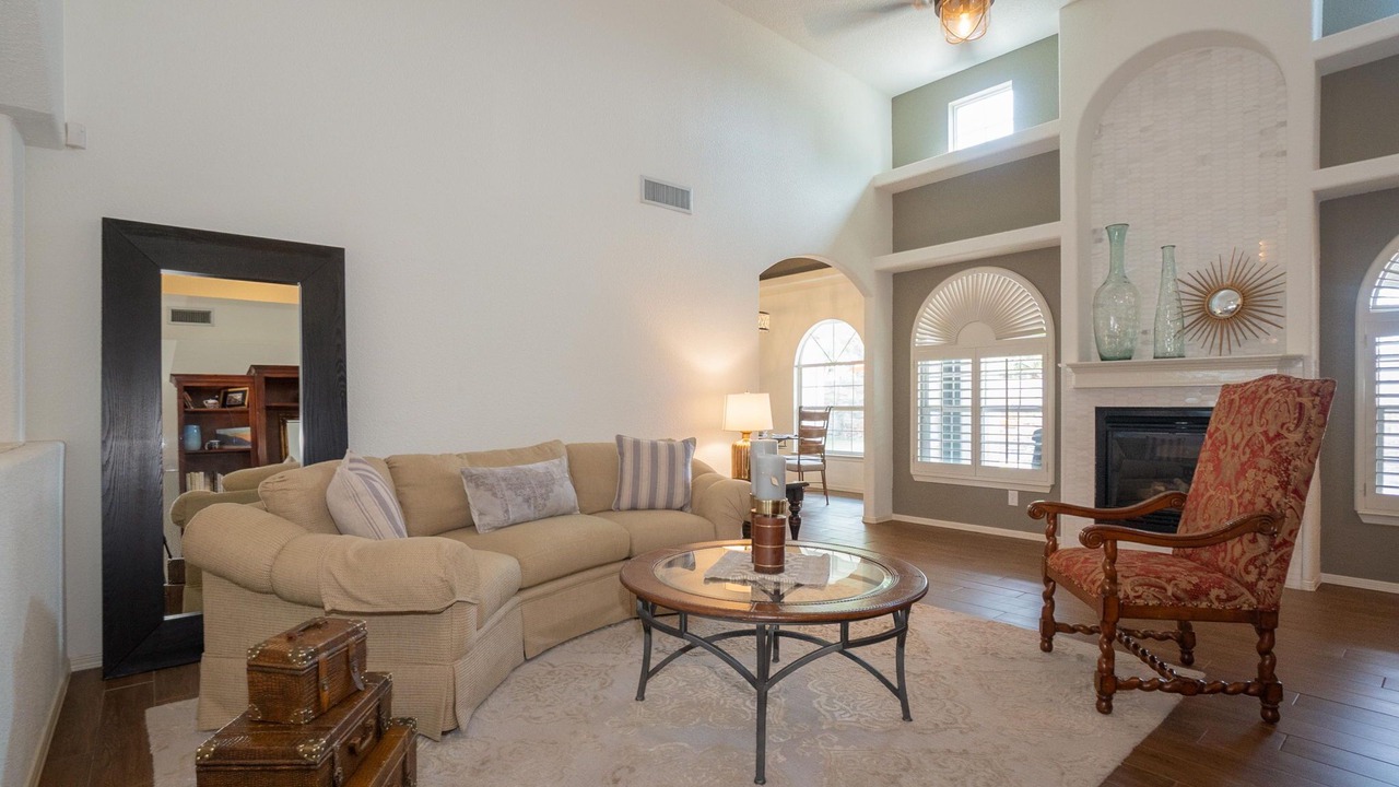 Photo of Livingroom in Biggs Field