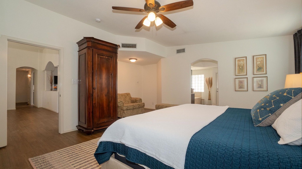 Photo of Bedroom in Biggs Field