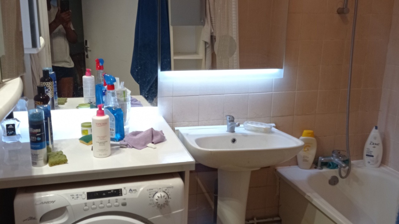 Photo of Bathroom in Le Kremlin-Bicetre