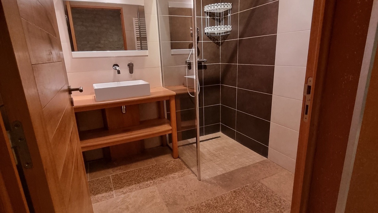 Photo of Bathroom in Sainte-Alauzie