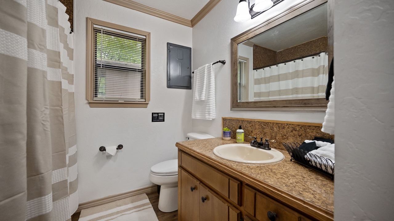 Photo of Bathroom in Broken Bow