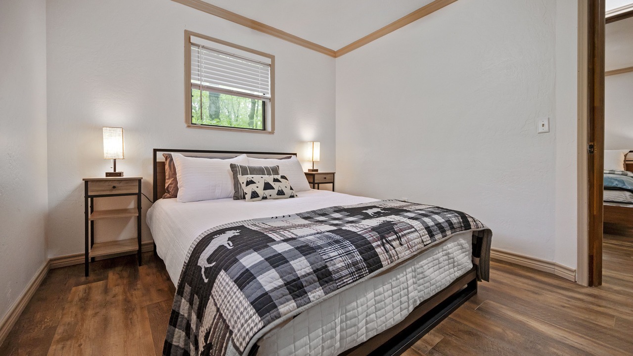 Photo of Bedroom in Broken Bow