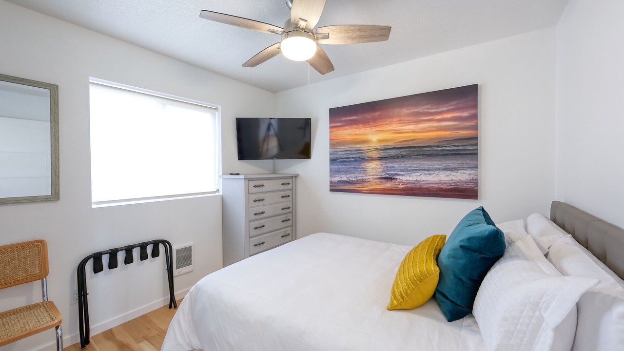 Photo of Bedroom in Rockaway Beach