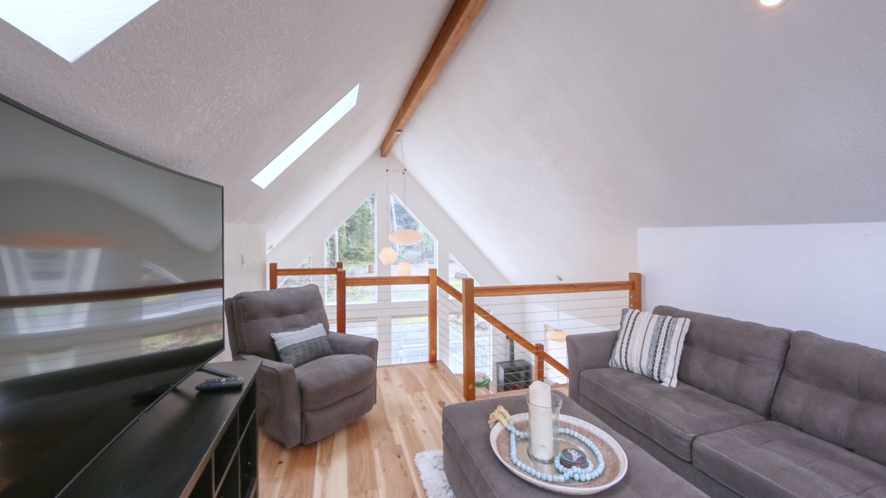 Photo of Livingroom in Rockaway Beach