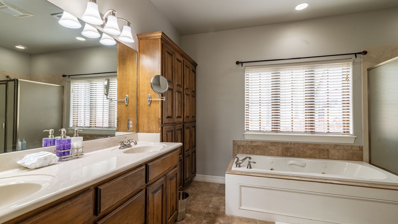 Photo of Bathroom in Sperry