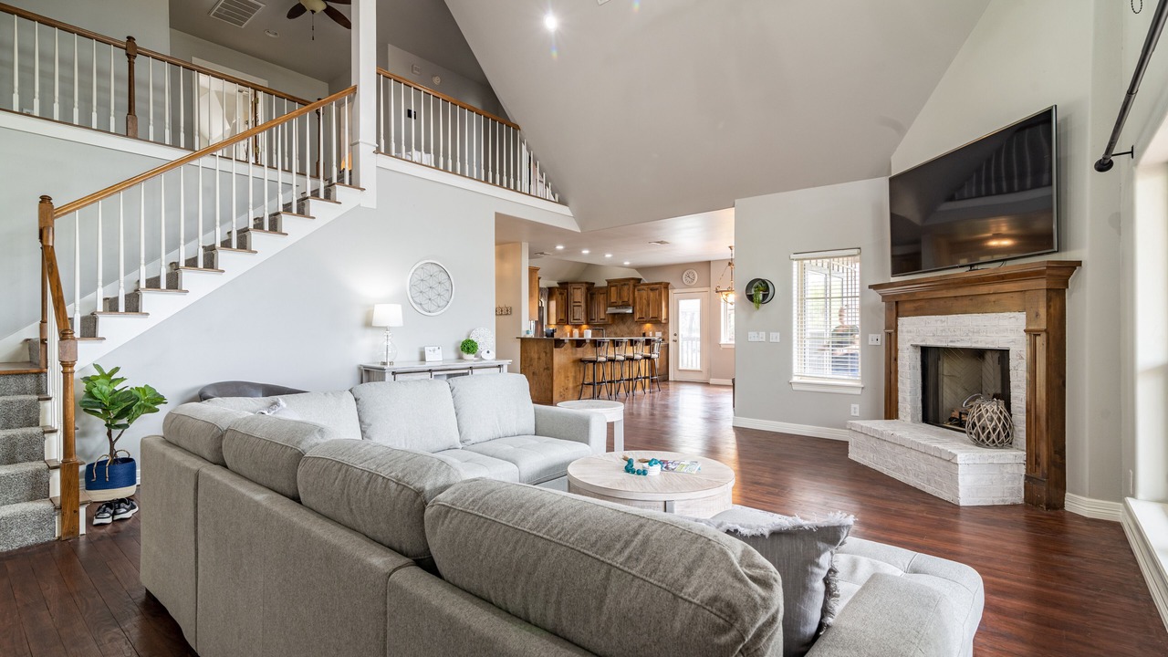 Photo of Livingroom in Sperry