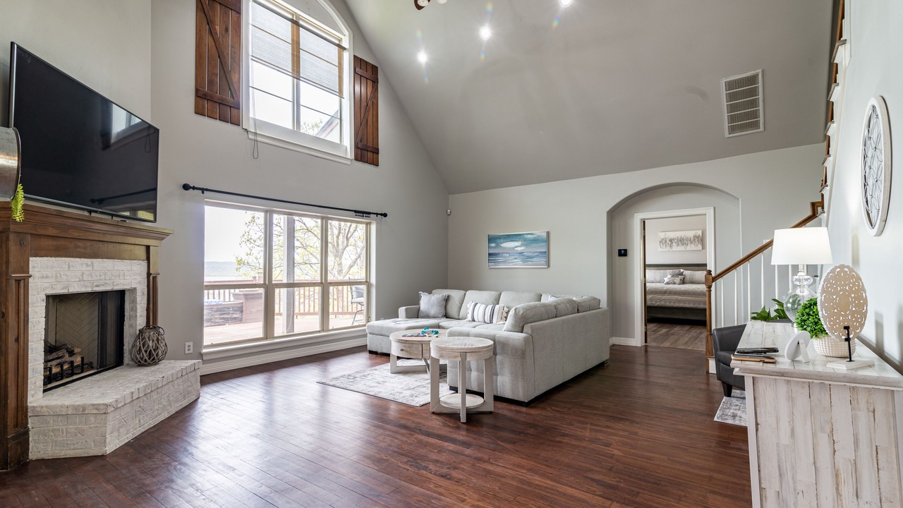 Photo of Livingroom in Sperry