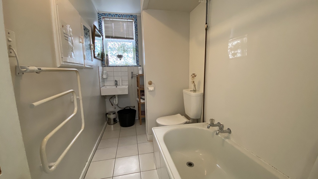 Photo of Bathroom in Oriental Bay