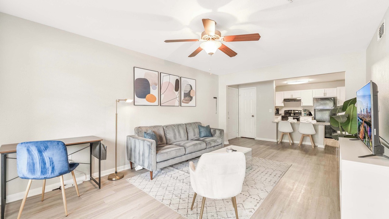 Photo of Livingroom in Pleasant Valley