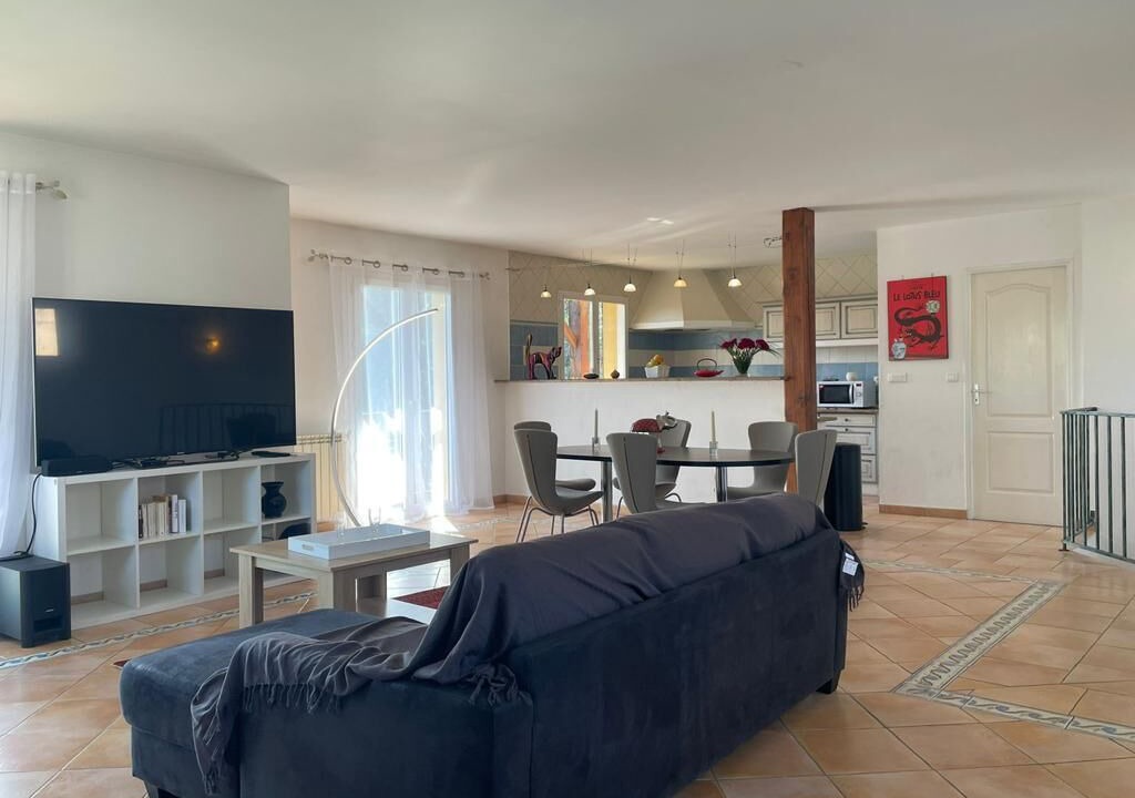 Photo of Livingroom in Tournefeuille