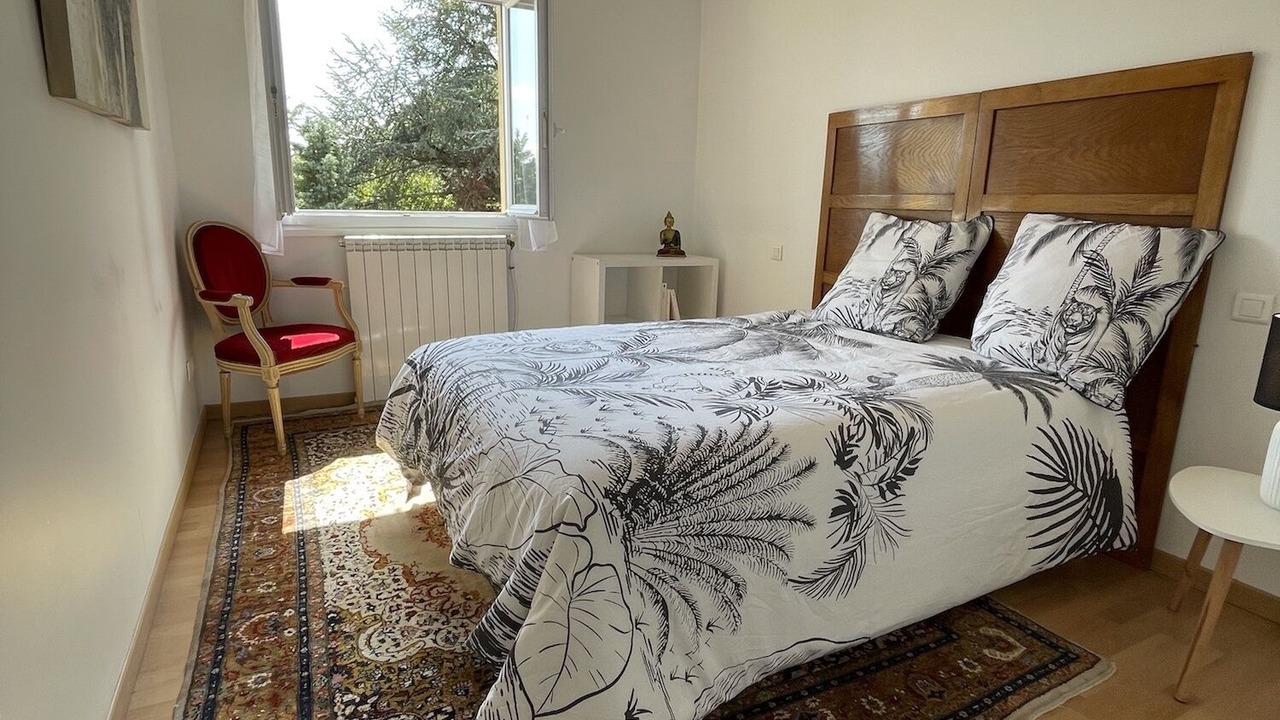 Photo of Bedroom in Tournefeuille