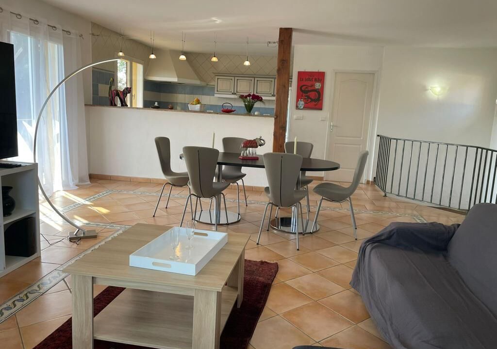 Photo of Livingroom in Tournefeuille