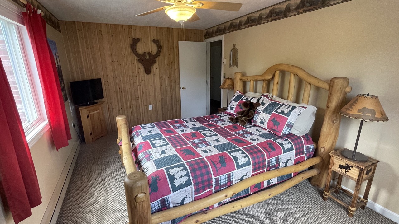 Photo of Bedroom in North Woodstock
