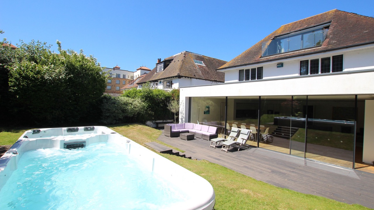 Photo of Patio Balcony in Boscombe