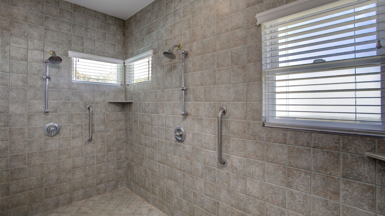 Photo of Bathroom in Hakalau