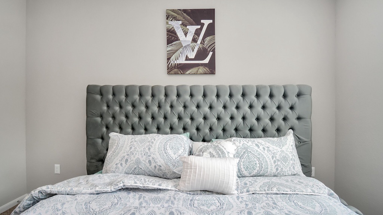 Photo of Bedroom in Uptown