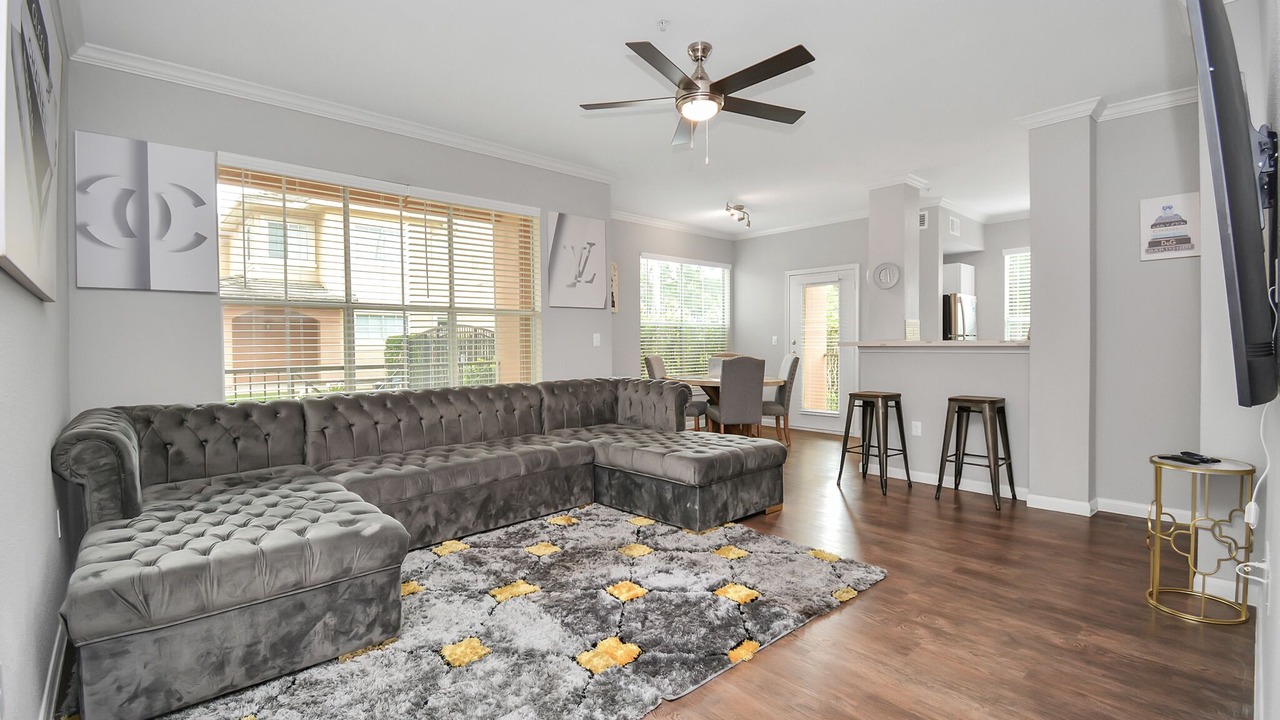 Photo of Livingroom in Uptown