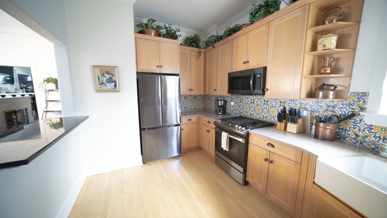 Photo of Kitchen in Lake View East