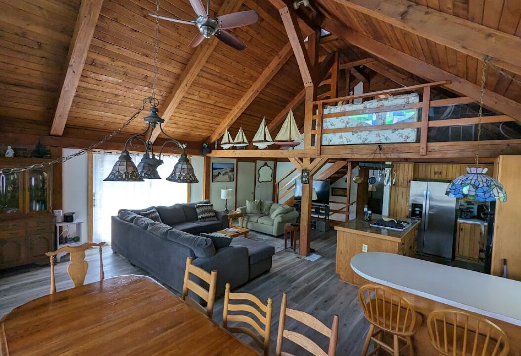 Photo of Livingroom in Charlestown