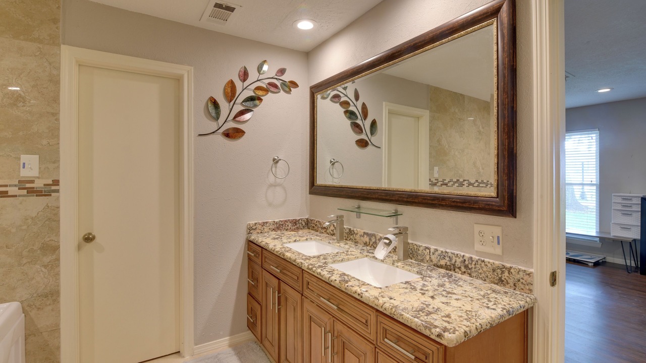 Photo of Bathroom in Freeport