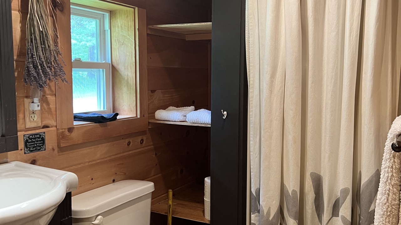 Photo of Bathroom in Cooperstown