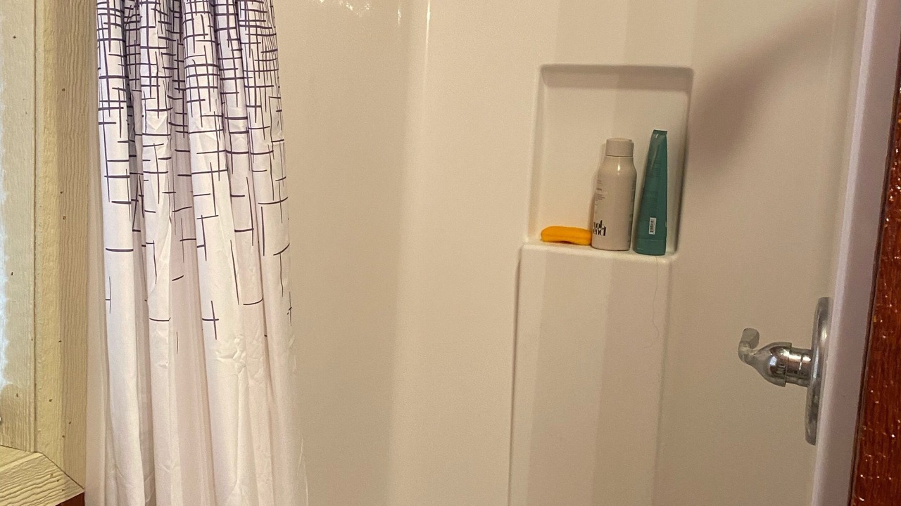 Photo of Bathroom in Garvin County