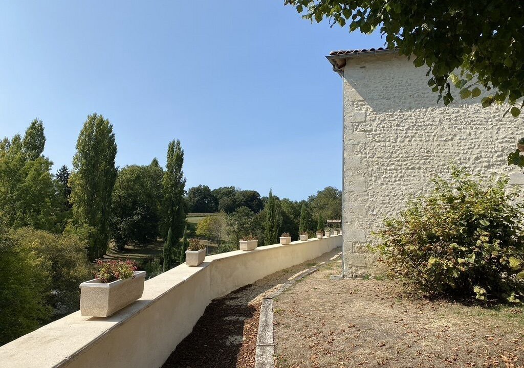 Photo of Outdoor in Chalais