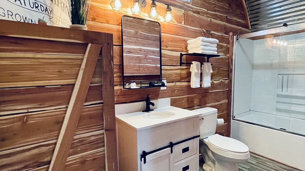 Photo of Bathroom in Henryetta