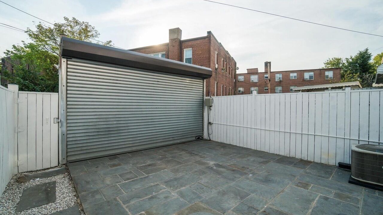 Photo of Outdoor in Columbia Heights