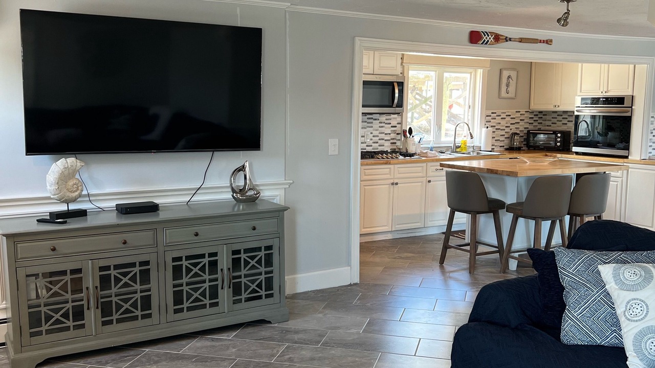 Photo of Livingroom in Brant Rock