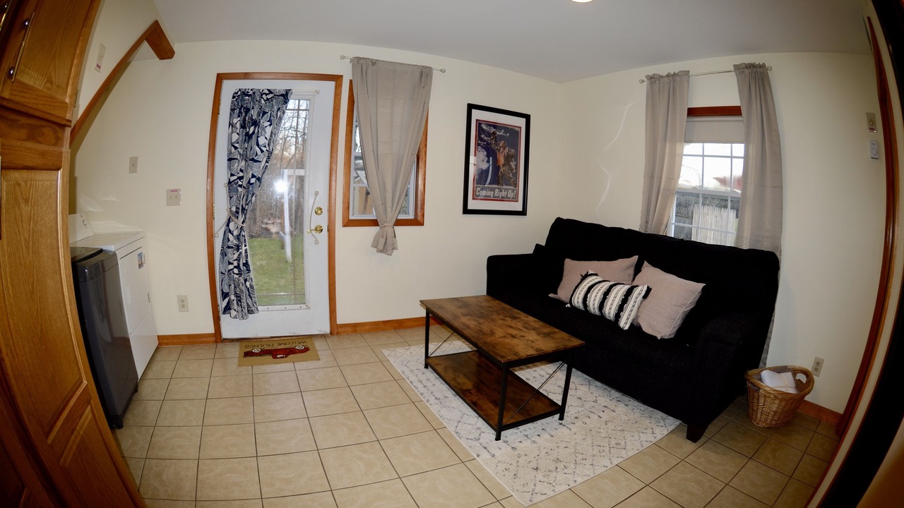 Photo of Livingroom in Guilderland Center