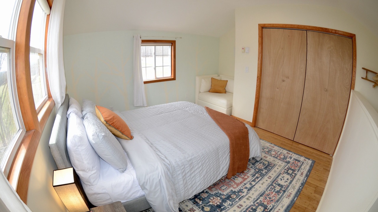Photo of Bedroom in Guilderland Center